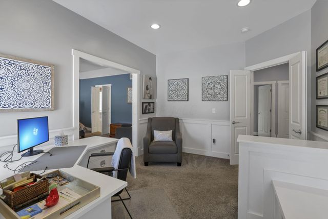 749 Covered Bridge Drive, Delaware, OH 43015