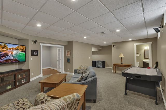 749 Covered Bridge Drive, Delaware, OH 43015