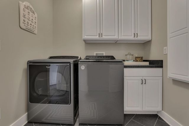 749 Covered Bridge Drive, Delaware, OH 43015