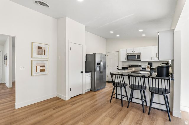 1492 E SANDY HILLS DR, Sandy, UT 84093