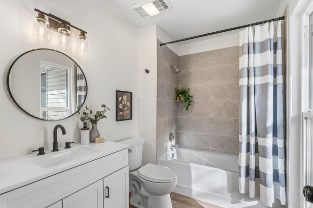 1492 E SANDY HILLS DR, Sandy, UT 84093