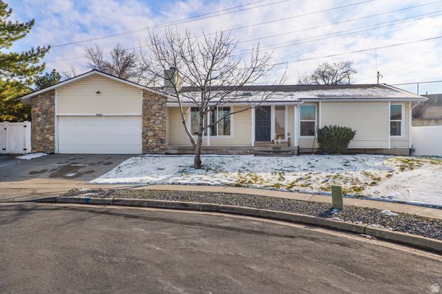 1492 E SANDY HILLS DR, Sandy, UT 84093