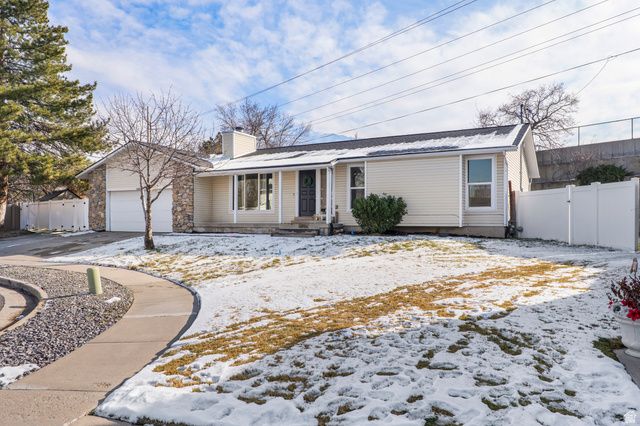 1492 E SANDY HILLS DR, Sandy, UT 84093