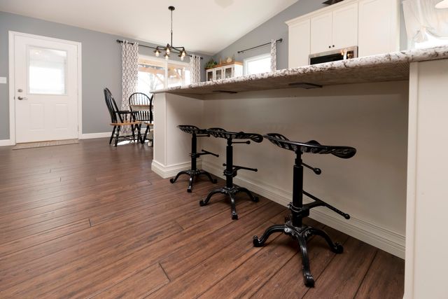 5412 THOMPSON RD, Columbia, MO 65202