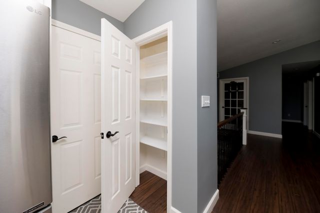 5412 THOMPSON RD, Columbia, MO 65202