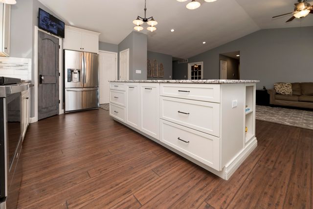 5412 THOMPSON RD, Columbia, MO 65202