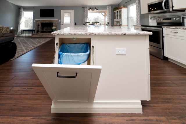 5412 THOMPSON RD, Columbia, MO 65202