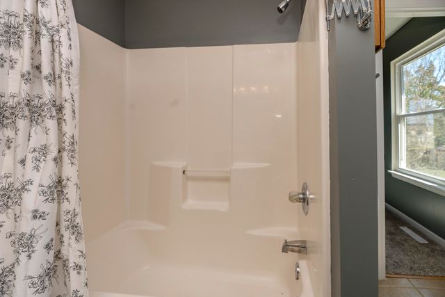 5412 THOMPSON RD, Columbia, MO 65202