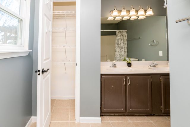 5412 THOMPSON RD, Columbia, MO 65202