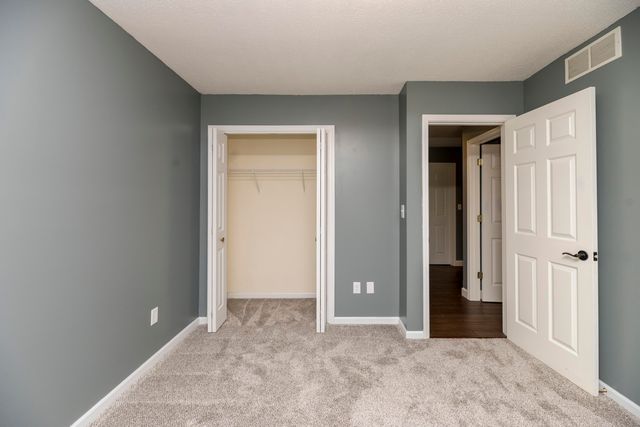 5412 THOMPSON RD, Columbia, MO 65202