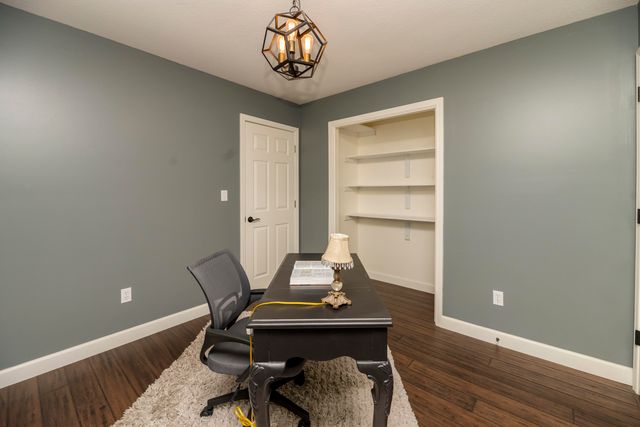 5412 THOMPSON RD, Columbia, MO 65202