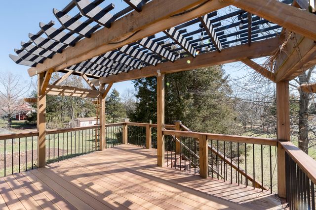 5412 THOMPSON RD, Columbia, MO 65202