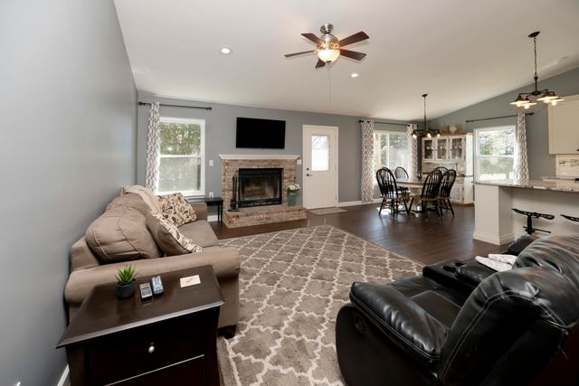 5412 THOMPSON RD, Columbia, MO 65202