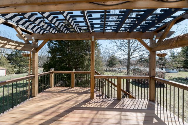 5412 THOMPSON RD, Columbia, MO 65202