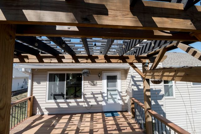 5412 THOMPSON RD, Columbia, MO 65202