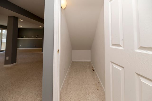 5412 THOMPSON RD, Columbia, MO 65202