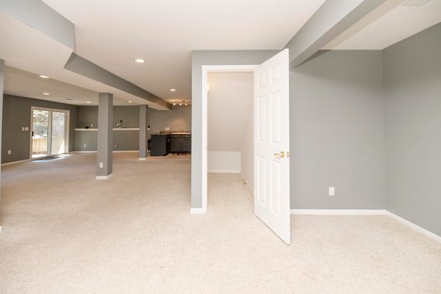 5412 THOMPSON RD, Columbia, MO 65202