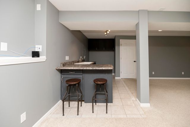 5412 THOMPSON RD, Columbia, MO 65202