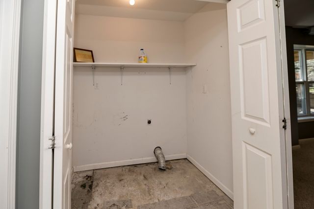 5412 THOMPSON RD, Columbia, MO 65202