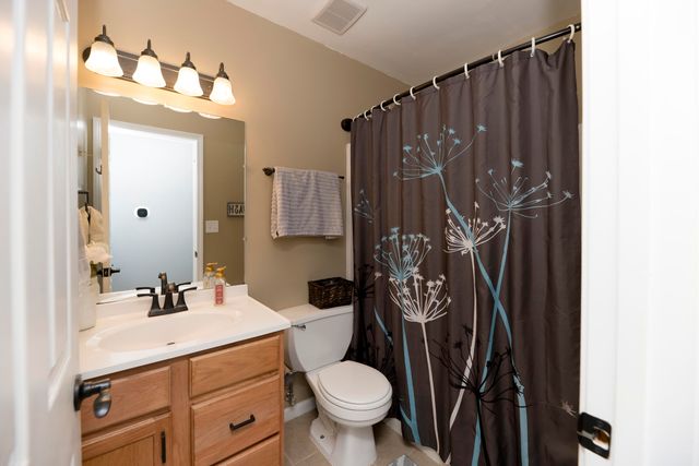 5412 THOMPSON RD, Columbia, MO 65202