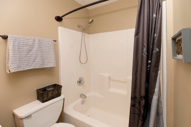 5412 THOMPSON RD, Columbia, MO 65202