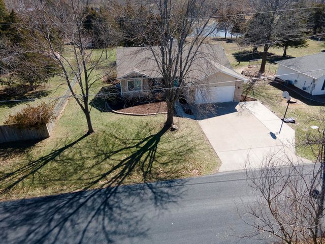 5412 THOMPSON RD, Columbia, MO 65202