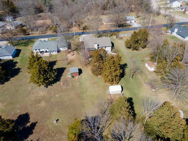 5412 THOMPSON RD, Columbia, MO 65202