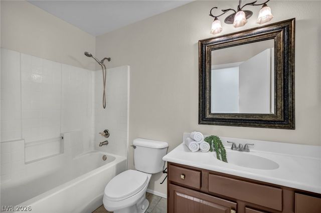 3300 Cotswold Street, Las Vegas, NV 89129