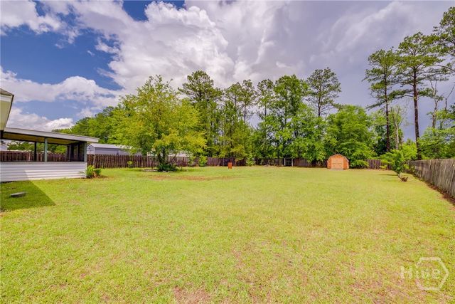 82 Saddlebrush Road, Ellabell, GA 31308