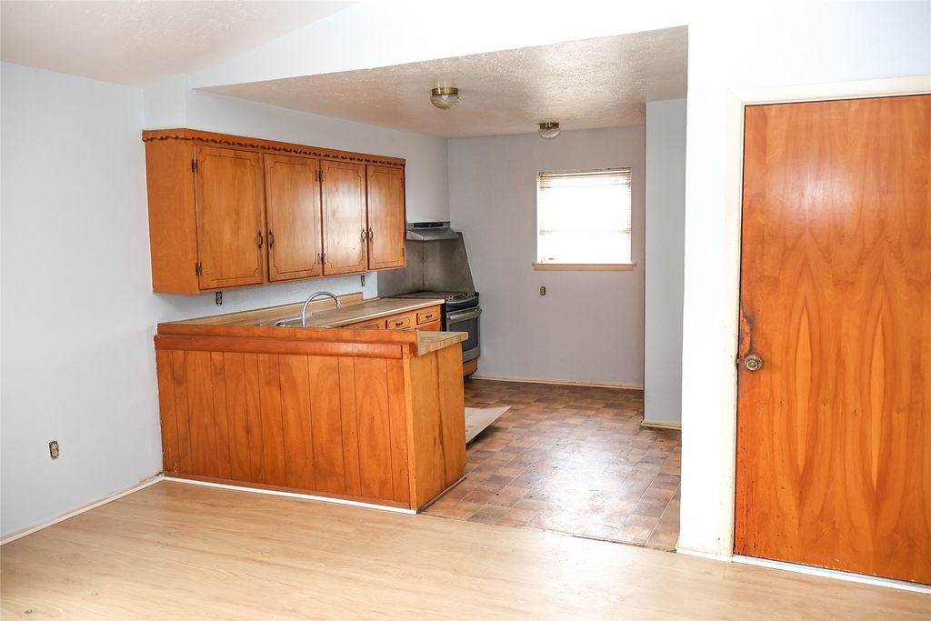 9413 Merritt Road, Rowlett, TX 75089