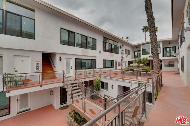 928 N San Vicente Boulevard 108, West Hollywood, CA 90069