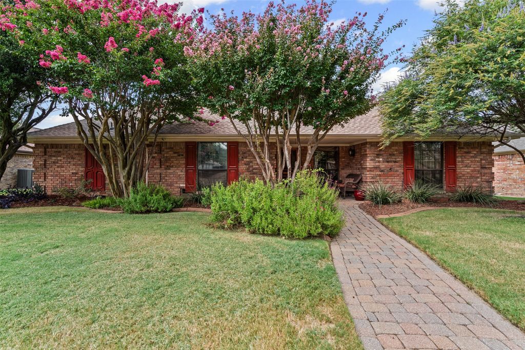 1553 Bamburgh Drive, Plano, TX 75075