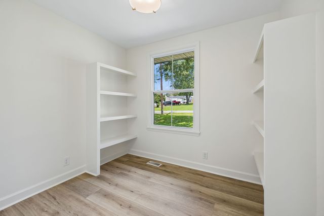 108 Airfloat Dr, Hendersonville, TN 37075
