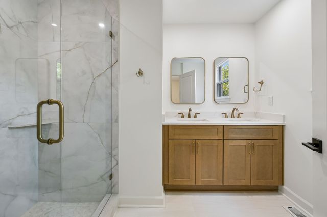 108 Airfloat Dr, Hendersonville, TN 37075
