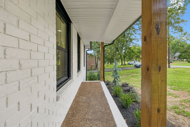 108 Airfloat Dr, Hendersonville, TN 37075