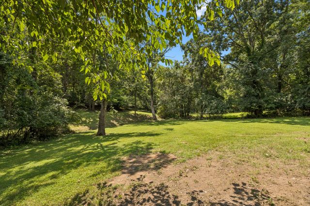 108 Airfloat Dr, Hendersonville, TN 37075
