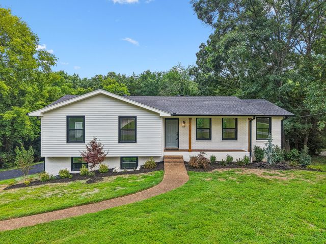 108 Airfloat Dr, Hendersonville, TN 37075