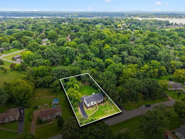 108 Airfloat Dr, Hendersonville, TN 37075