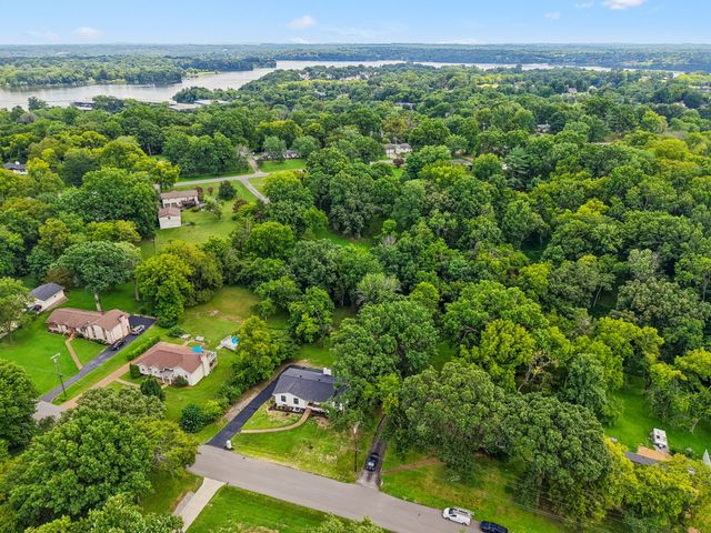 108 Airfloat Dr, Hendersonville, TN 37075