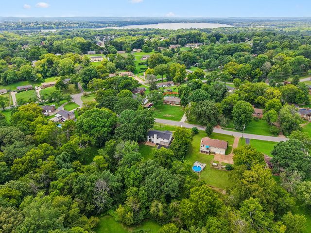 108 Airfloat Dr, Hendersonville, TN 37075
