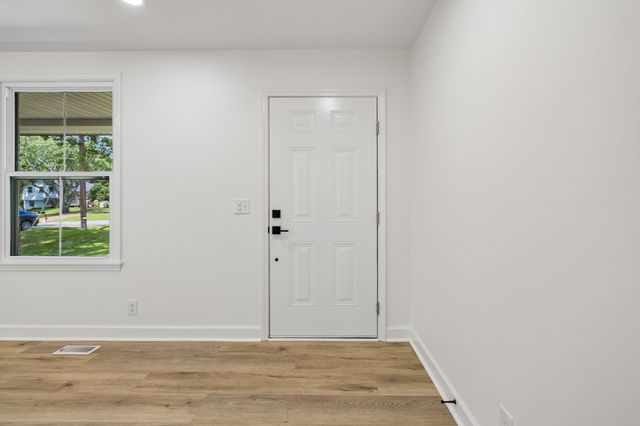 108 Airfloat Dr, Hendersonville, TN 37075