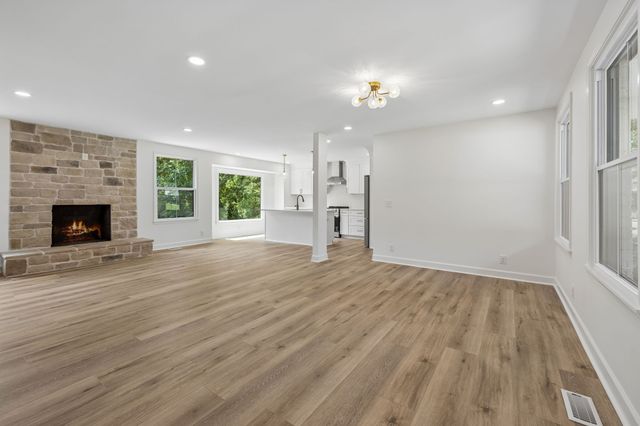 108 Airfloat Dr, Hendersonville, TN 37075