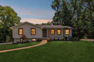 108 Airfloat Dr, Hendersonville, TN 37075