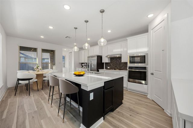 904 Pismo Creek Lane, Katy, TX 77493