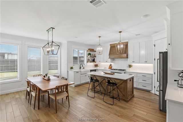 4330 Fox River Lane, Bryan, TX 77802