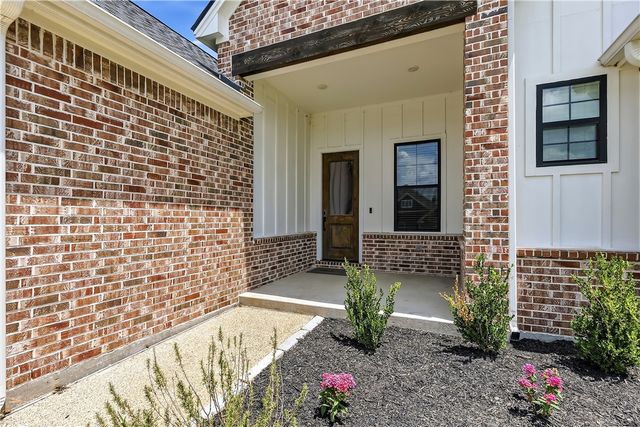 4330 Fox River Lane, Bryan, TX 77802