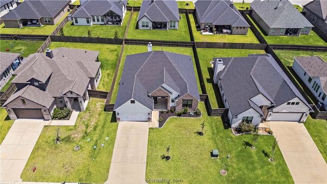 4330 Fox River Lane, Bryan, TX 77802