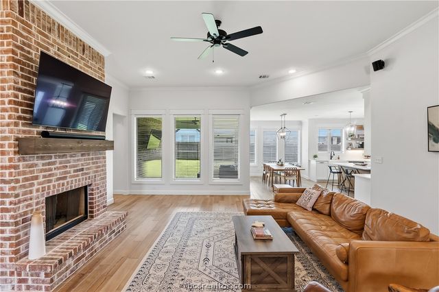 4330 Fox River Lane, Bryan, TX 77802