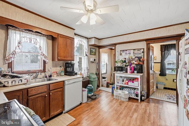 300 DELAWARE AVE, Riverside, NJ 08075