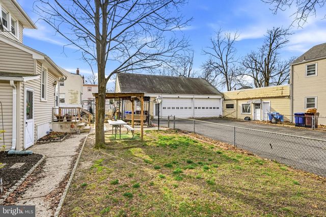 300 DELAWARE AVE, Riverside, NJ 08075
